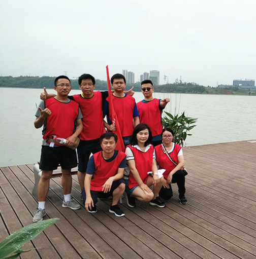 红队7_副本.jpg 红队7_副本.jpg